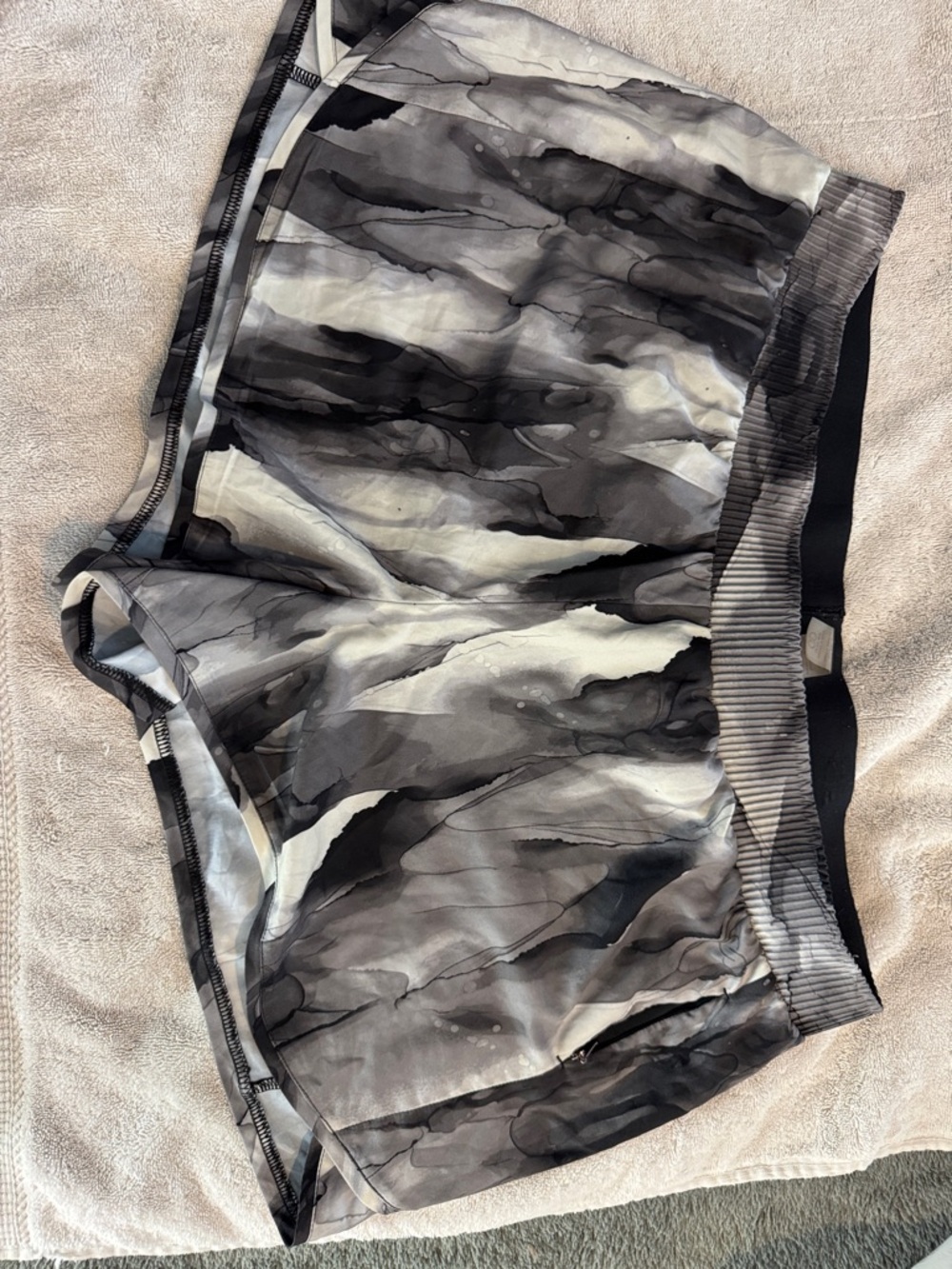 CALIA by Carrie Underwood Black and Gray Marble-Print Athletic Shorts